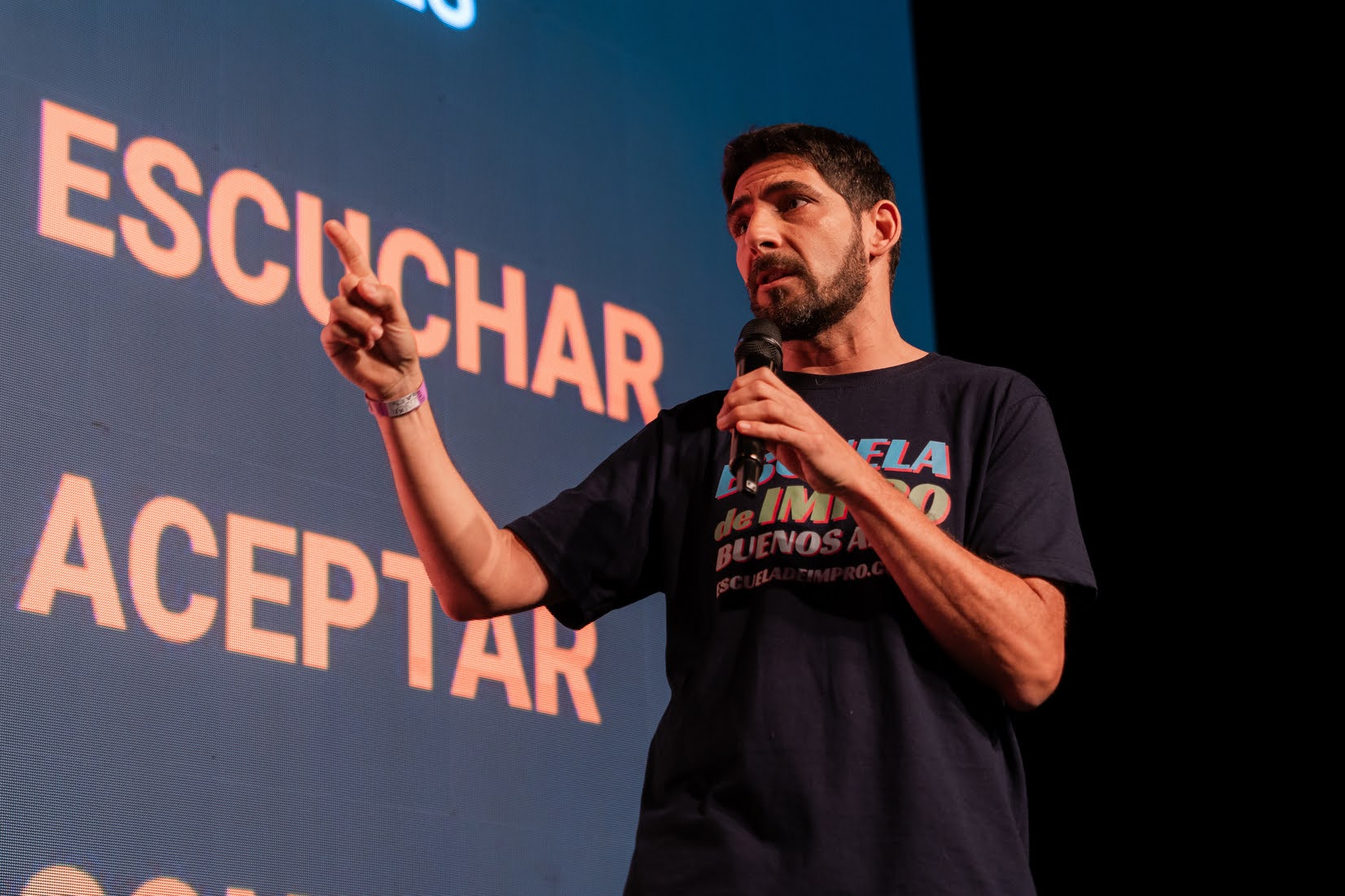 Gabo Aufgang speaker